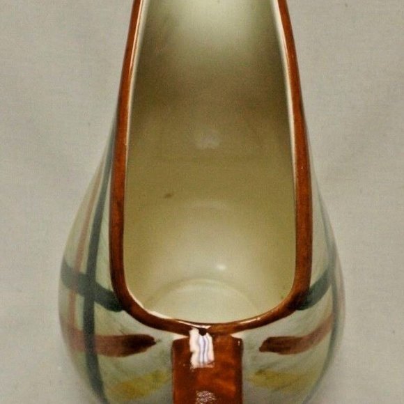 Vernonware Homespun Hand Painted Under Glaze 7 1/2" Salad Plate & 32 oz. Pitcher - Picture 10 of 13